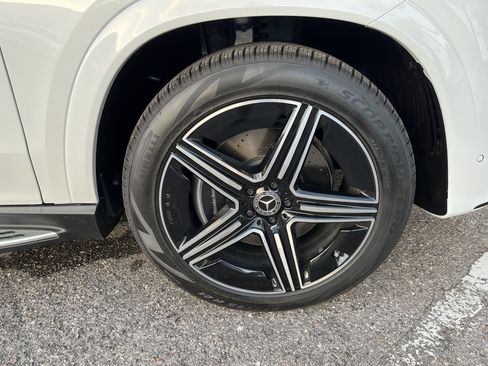 New 2026 Mercedes-Benz GLE 450 4MATIC image 11