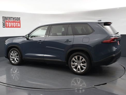 Used 2025 Toyota Grand Highlander AWD Hybrid image 2
