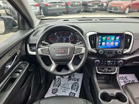 Used 2023 GMC Terrain SLT w/ Elevation Edition image 16
