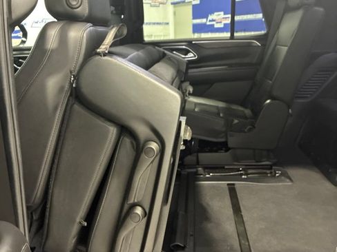 Used 2024 Chevrolet Tahoe LT AWD/4WD image 37