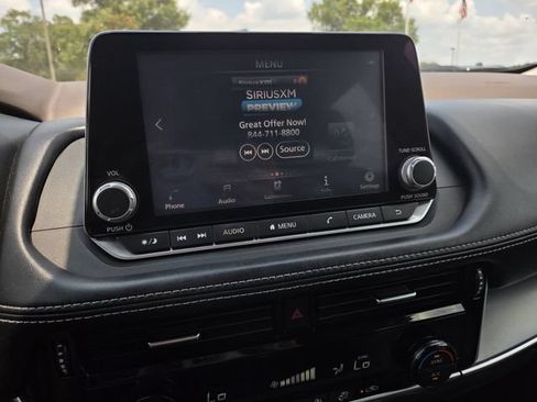 Used 2021 Nissan Rogue SV FWD image 9