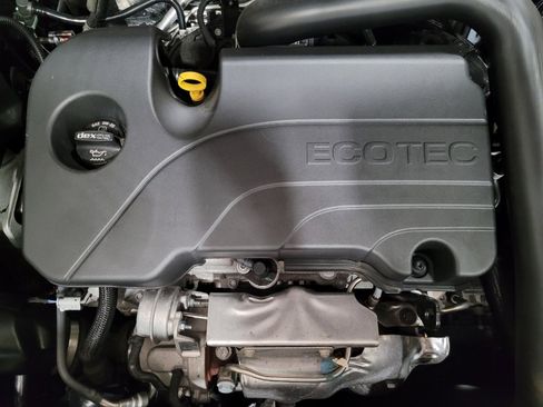 Used 2024 Chevrolet Equinox LS w/ LS Convenience Package FWD image 30