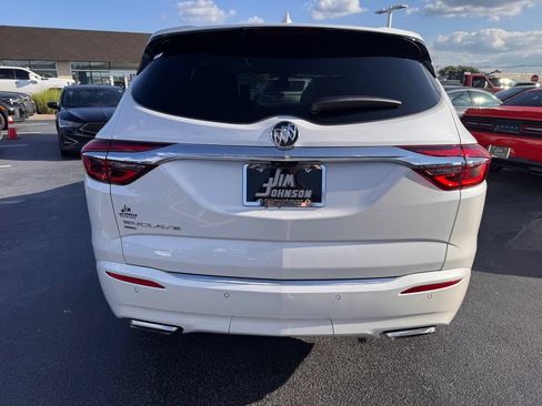 Used 2021 Buick Enclave Avenir w/ Avenir Technology Package AWD/4WD image 4