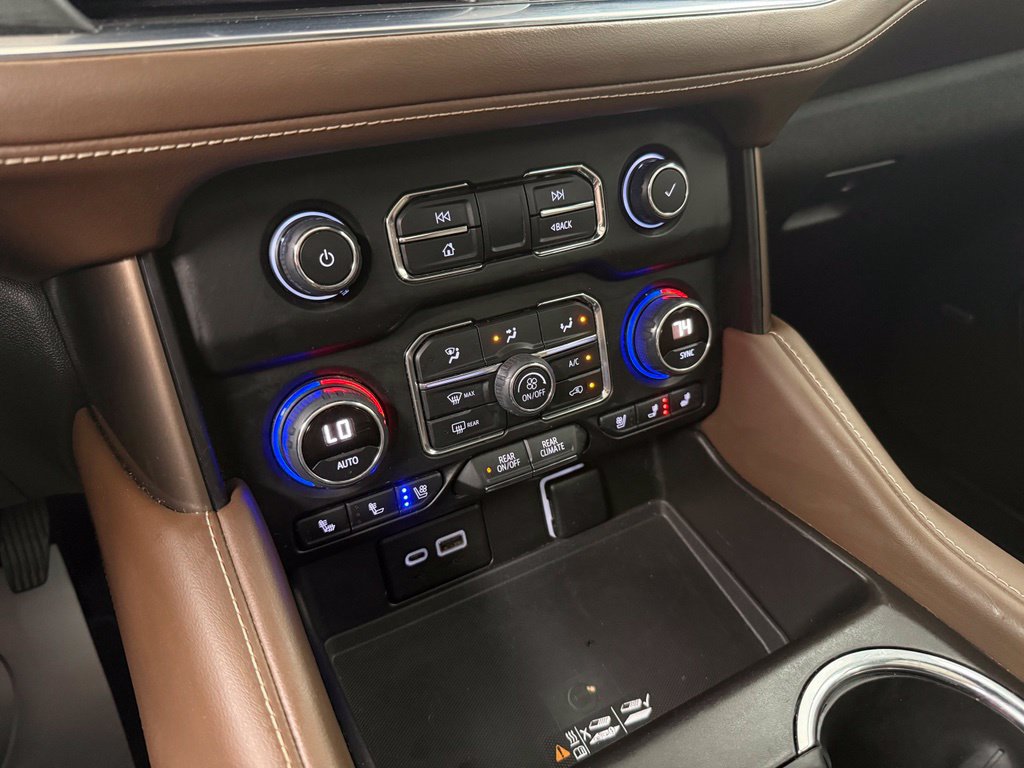 Used 2022 Chevrolet Tahoe High Country RWD image 17