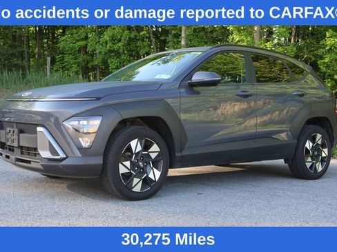 Used 2024 Hyundai Kona SEL AWD/4WD image 3