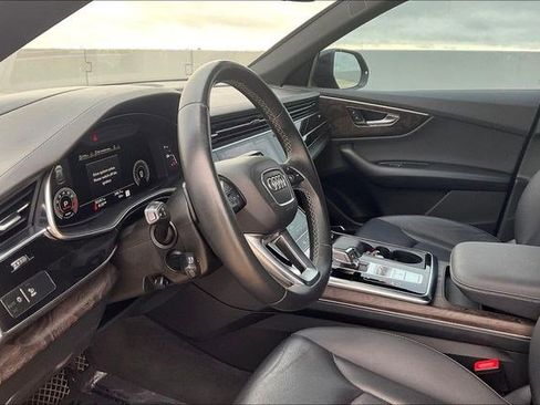 Used 2021 Audi Q8 Prestige w/ Prestige Package image 16