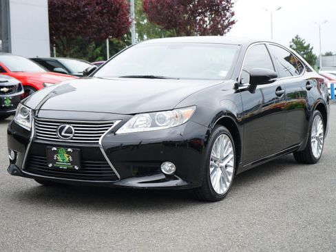 Used 2014 Lexus ES 350 w/ Premium Package FWD image 1