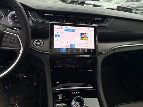 New 2025 Jeep Grand Cherokee L Limited image 22