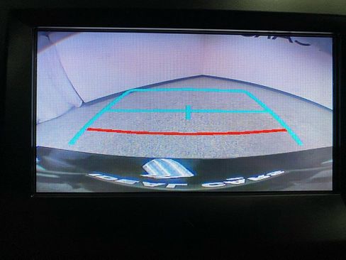 Used 2017 Toyota Camry LE image 23