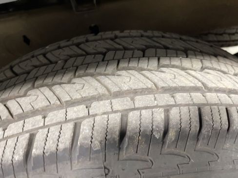 Used 2025 GMC Sierra 1500 SLE image 43