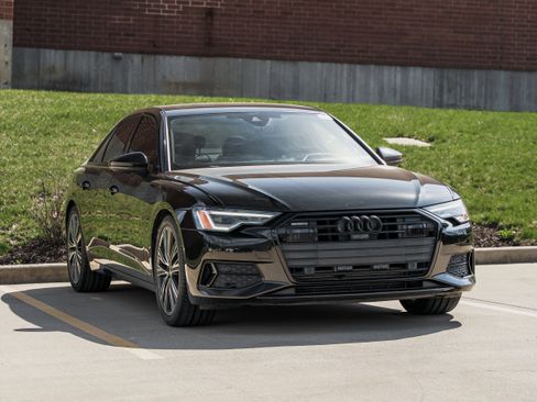 Used 2023 Audi A6 Premium Plus w/ Premium Plus Package image 2