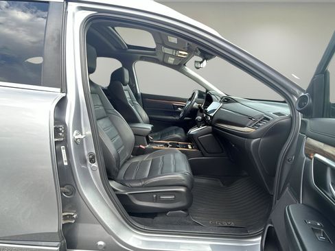 Used 2020 Honda CR-V Touring image 13
