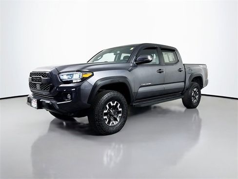 Certified 2023 Toyota Tacoma TRD Off-Road image 2