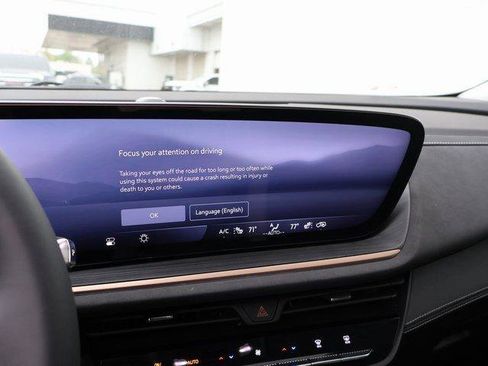 New 2025 Buick Envision Sport Touring image 31