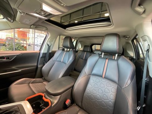 Used 2023 Toyota RAV4 Adventure w/ Convenience Package AWD/4WD image 9