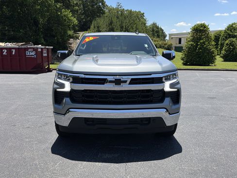 Used 2026 Chevrolet Silverado 1500 LT AWD/4WD image 2
