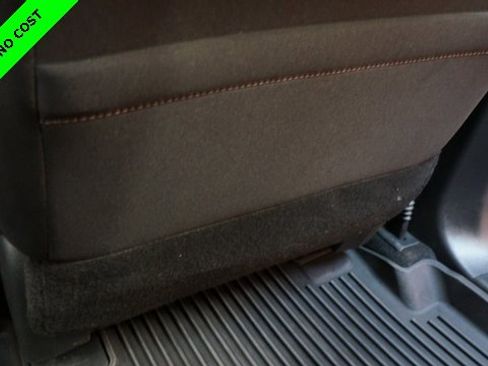 Used 2025 Nissan Pathfinder SV w/ SV Premium Package image 39