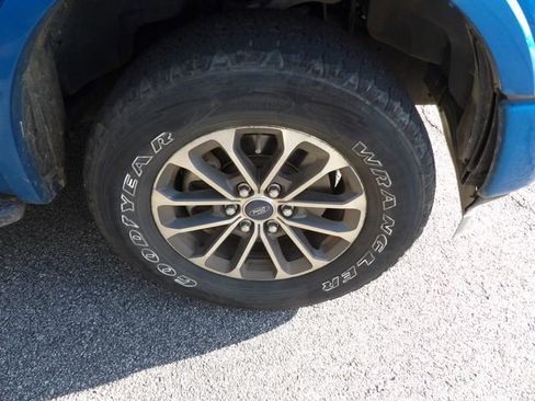 Used 2019 Ford F150 XLT w/ Equipment Group 302A Luxury AWD/4WD image 18