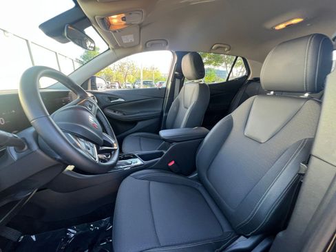 Used 2025 Buick Encore GX Preferred image 36