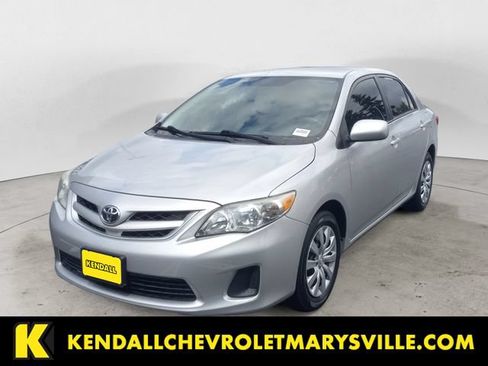 Used 2012 Toyota Corolla LE FWD image 1