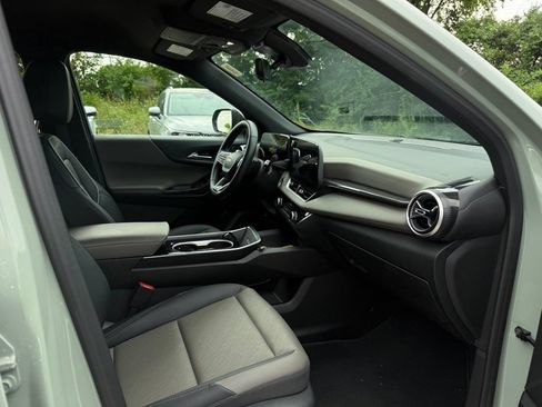 Used 2025 Chevrolet Equinox LT w/ Convenience Package II AWD/4WD image 21