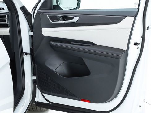 New 2026 Volkswagen Atlas Cross Sport SEL Premium R-Line image 31