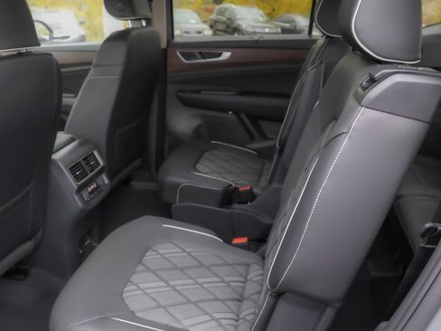 New 2026 Volkswagen Atlas SEL Premium R-Line image 32