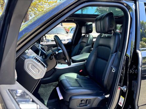 Used 2020 Land Rover Range Rover Sport SE AWD/4WD image 28