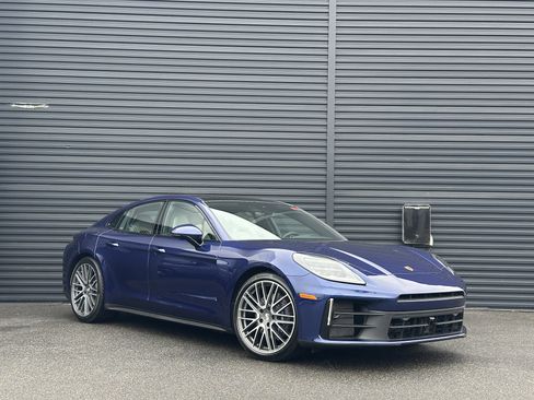 New 2026 Porsche Panamera 4 image 10