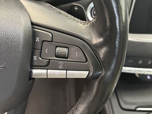 Certified 2022 Cadillac XT4 Luxury image 14