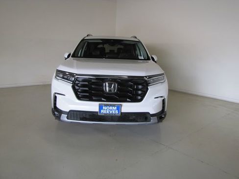 Certified 2023 Honda Pilot Elite image 2