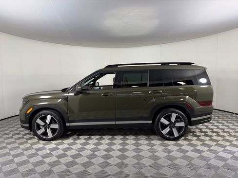 Used 2025 Hyundai Santa Fe Limited FWD image 11