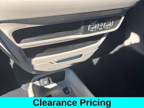 Used 2023 Chrysler Voyager LX FWD image 23