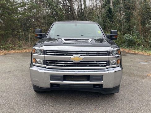 Used 2018 Chevrolet Silverado 2500 W/T w/ WT Convenience Package image 2