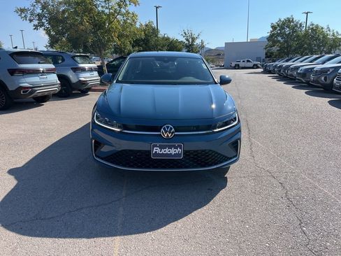 New 2025 Volkswagen Jetta SE image 9
