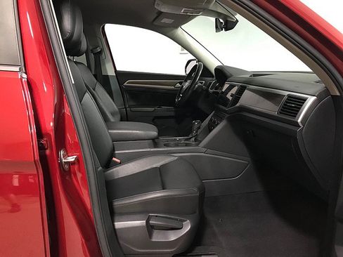 Used 2019 Volkswagen Atlas SE FWD image 13