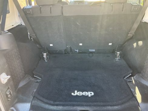 Used 2014 Jeep Wrangler Unlimited Sport w/ Quick Order Package 24S AWD/4WD image 31