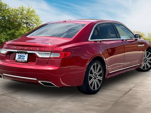 Used 2017 Lincoln Continental Reserve w/ Technology Package FWD image 2