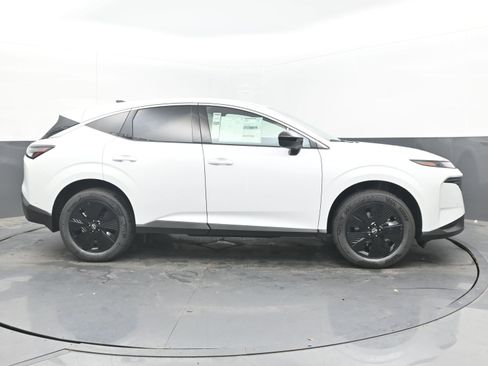 New 2025 Nissan Murano SV image 8