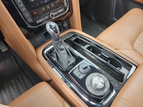 Used 2021 INFINITI QX80 Sensory w/ All-Season Package AWD/4WD image 16