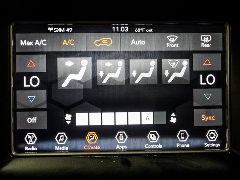 Used 2021 Jeep Grand Cherokee Laredo image 29