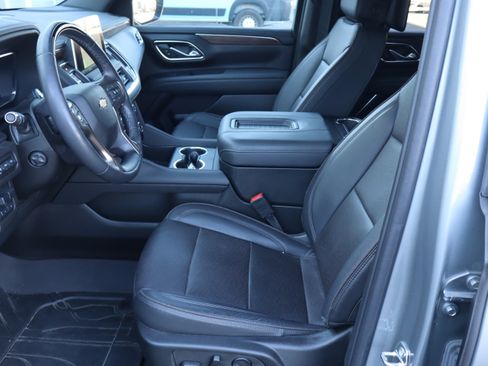 Used 2024 Chevrolet Suburban High Country w/ Advanced Technology Package image 19