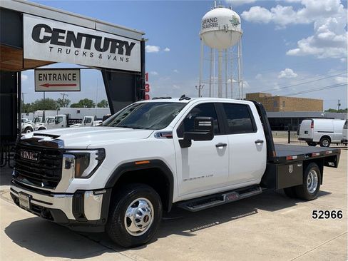 Used 2024 GMC Sierra 3500 Pro w/ Convenience Package AWD/4WD image 1