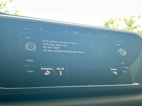 Certified 2023 Volkswagen Taos SE FWD image 21