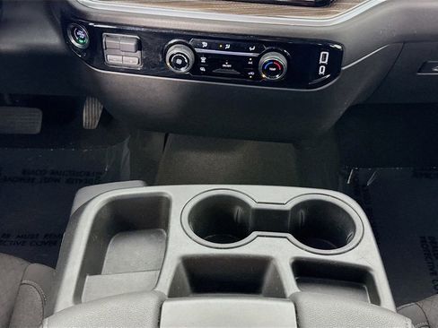 Used 2024 Chevrolet Silverado 2500 LT image 38