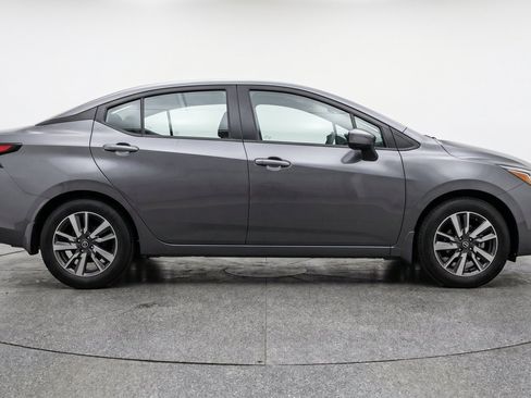 Used 2025 Nissan Versa SV FWD image 11