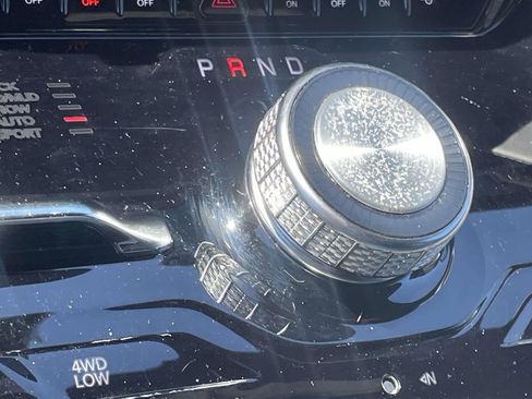 Used 2022 Jeep Wagoneer Series III w/ Convenience Group I image 4