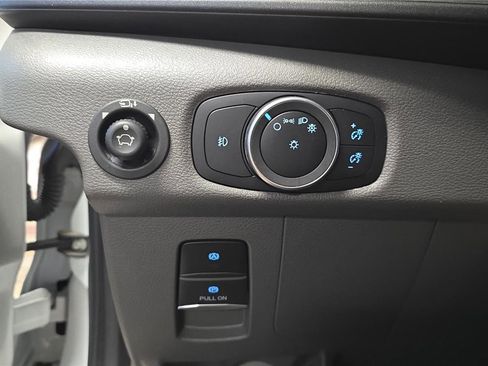 Used 2023 Ford Transit 350 XLT image 23