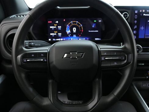 Used 2024 Chevrolet Colorado Trail Boss w/ Technology Package image 12