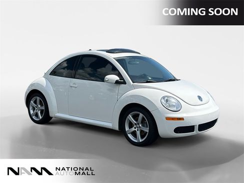 Used 2009 Volkswagen Beetle S image 7